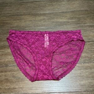 VICTORIA'S SECRET VERY SEXY VS High Leg Bikini Panty Purple Lace Medium NWT